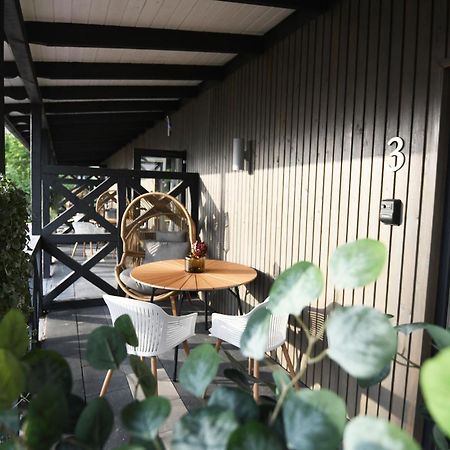 Bahnhofs Hotel Alūksne エクステリア 写真